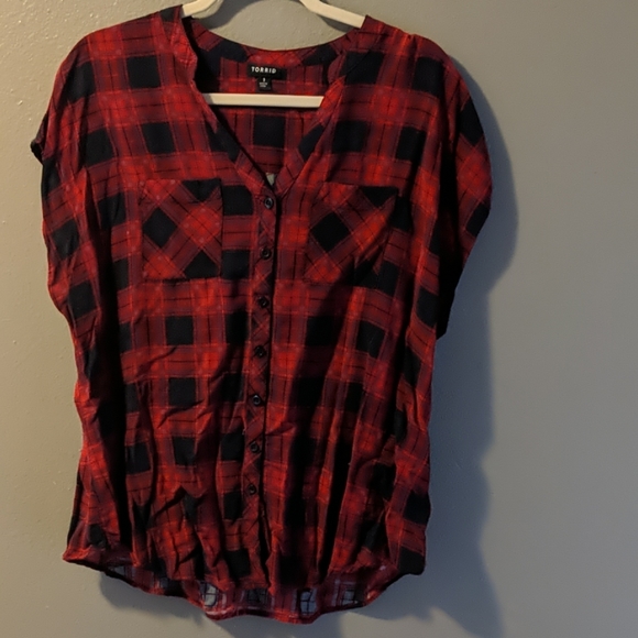 torrid Tops - Torrid Plaid T-shirt